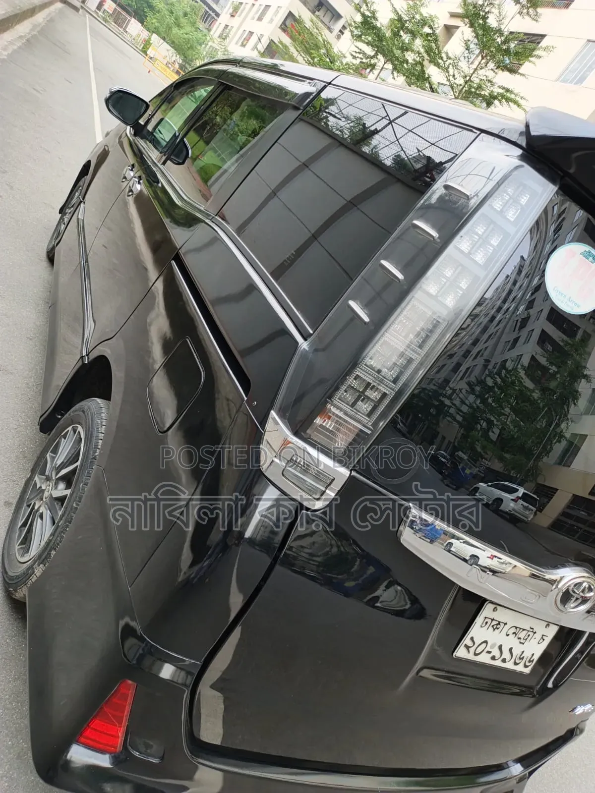 টয়োটা নোয়া ২০১৫ কালো