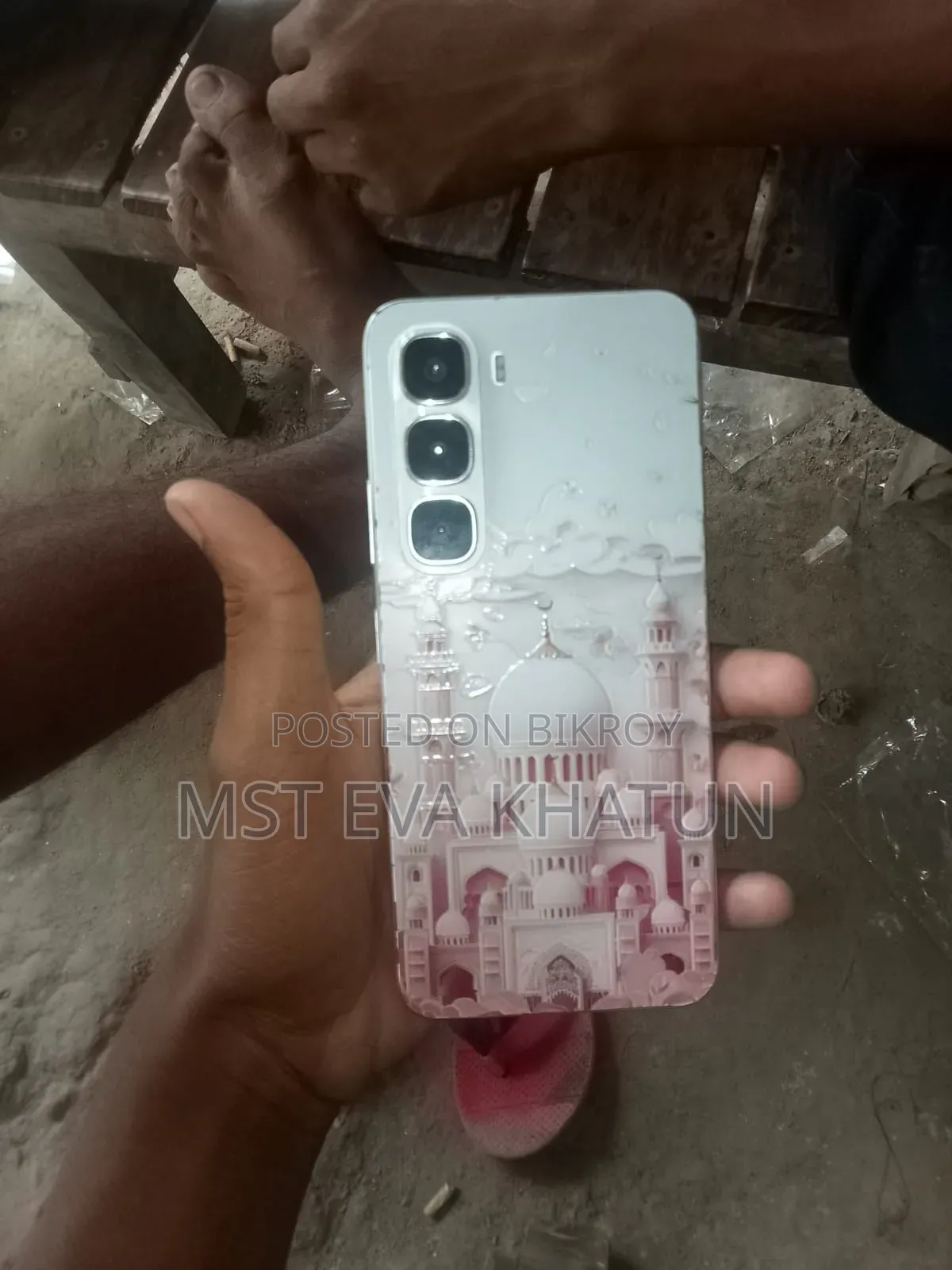 New Infinix Hot 60i 128 GB White