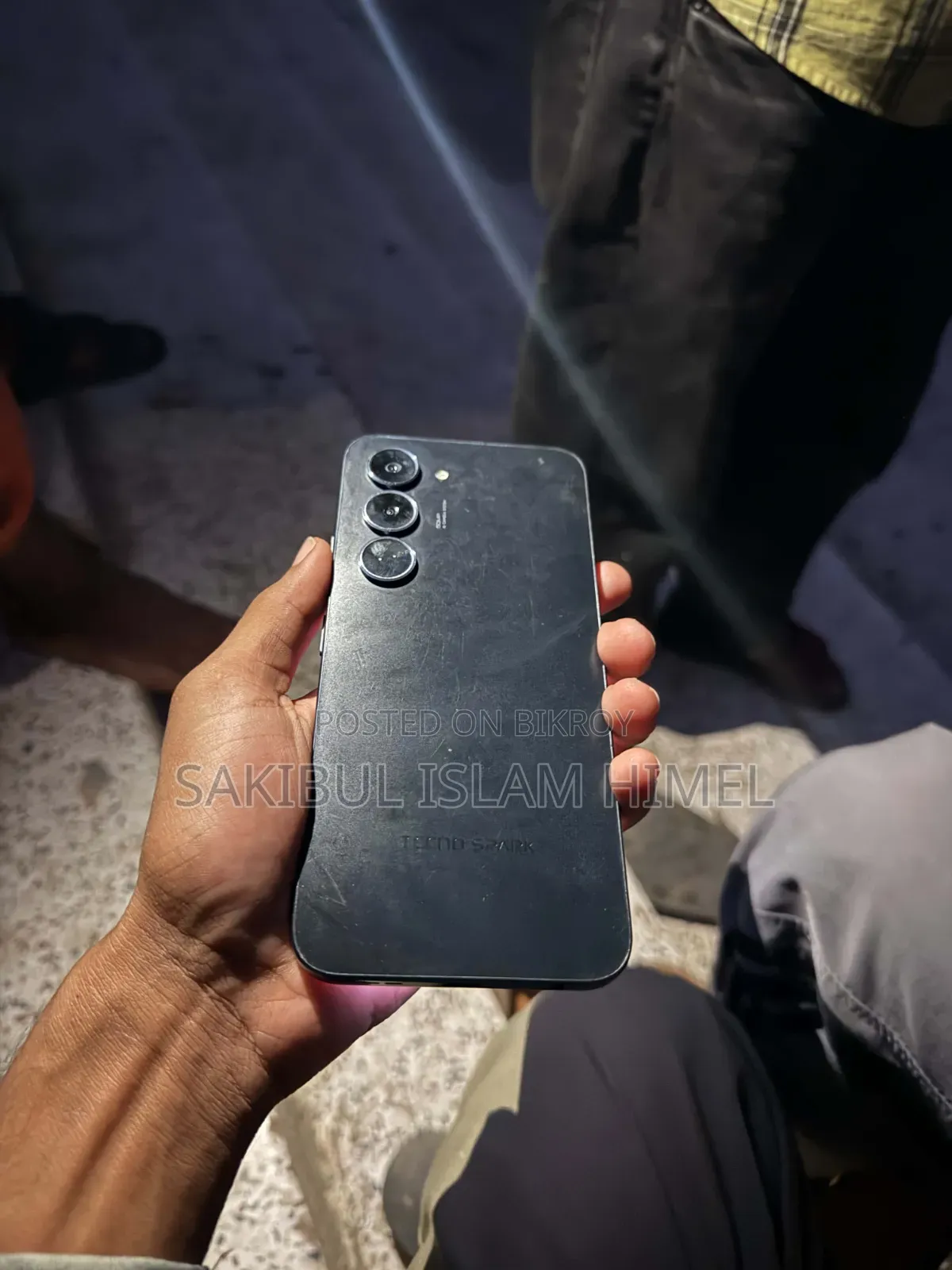 নতুন টেকনো স্পার্ক ৪০ প্রো ১২৮ জিবি কালো