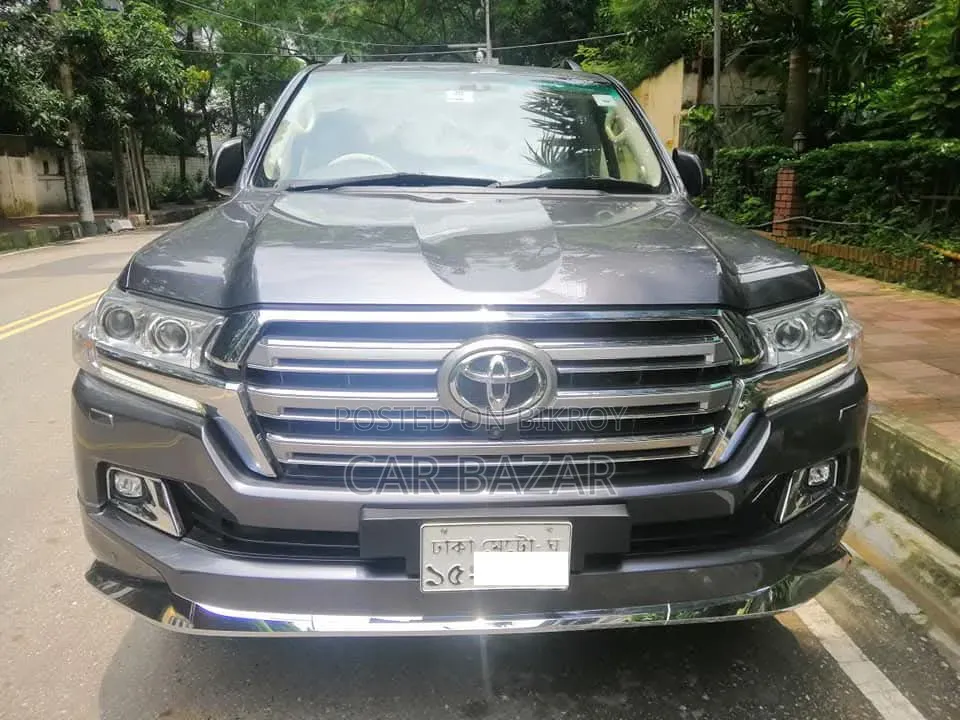 Toyota Land Cruiser 4.5 V8 VXR 2016 Gray