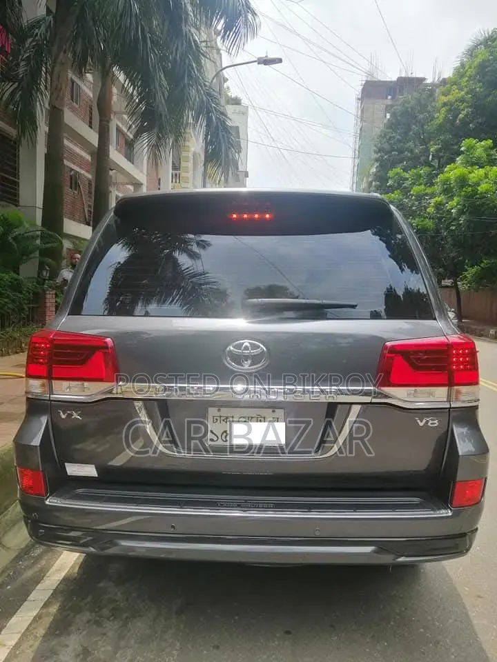 Toyota Land Cruiser 4.5 V8 VXR 2016 Gray
