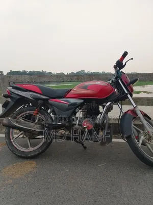 বাজাজ প্লাটিনা ১০০ ২০১২ লাল