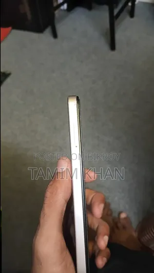 ভিভো ওয়াই০৪ ১২৮ জিবি সিলভার