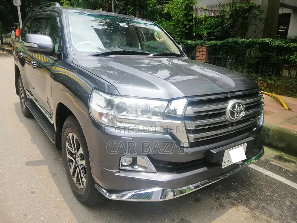 Toyota Land Cruiser 4.5 V8 VXR 2018 Gray