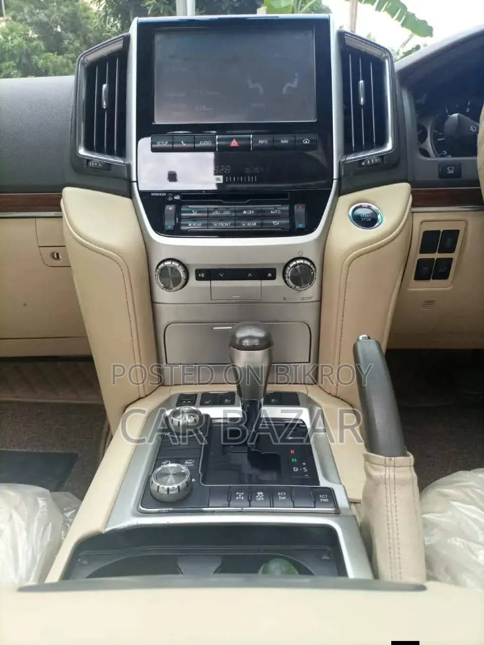 Toyota Land Cruiser 4.5 V8 VXR 2018 Gray