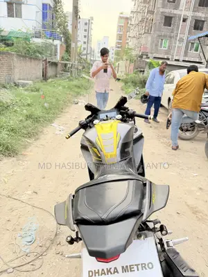 Yamaha R15 V3 2019 Yellow