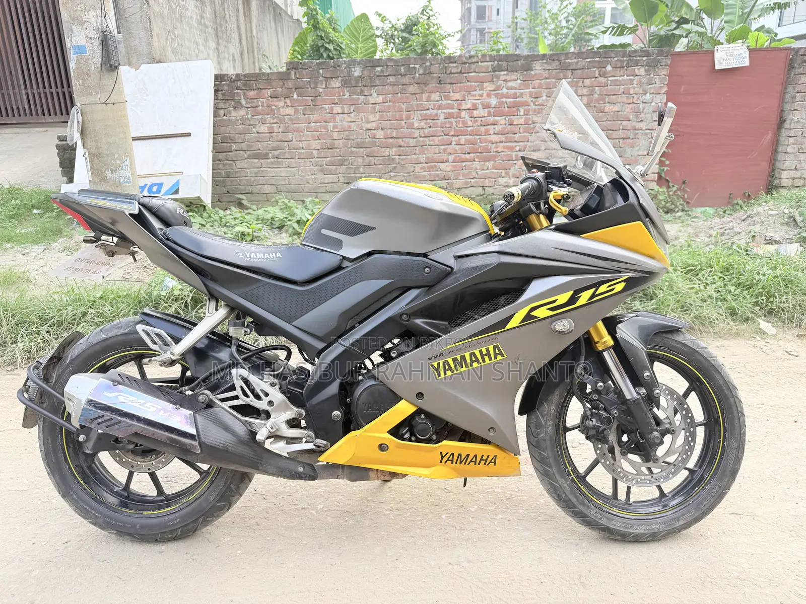 Yamaha R15 V3 2019 Yellow