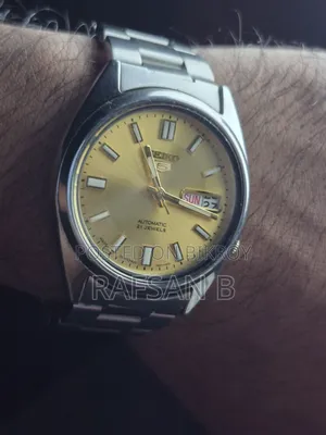 Seiko 5 Gold Dial