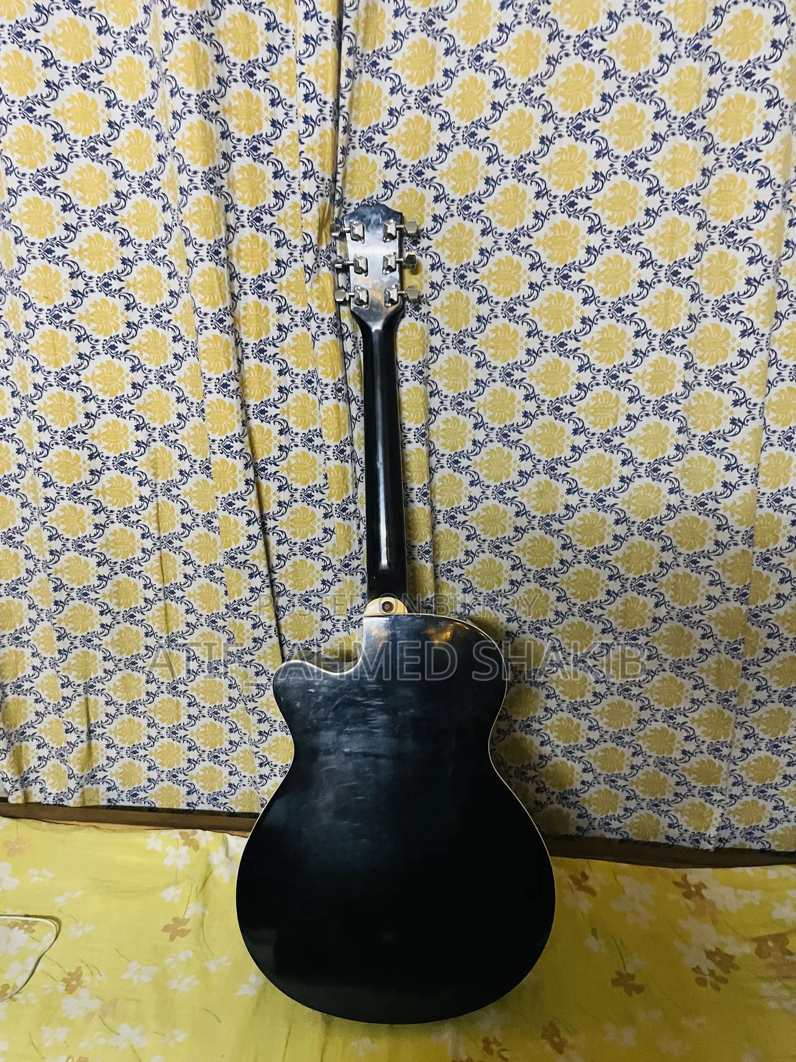 AXE Acoustic Guitar AG-48C/BK – Like New Condition