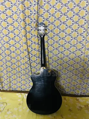 AXE Acoustic Guitar AG-48C/BK – Like New Condition