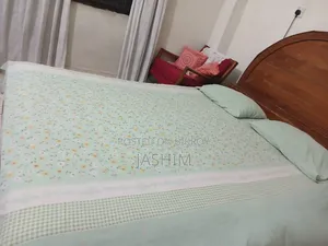 কাঠের খাট