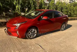 Toyota Prius 2018 Red