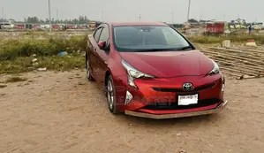 Toyota Prius 2018 Red