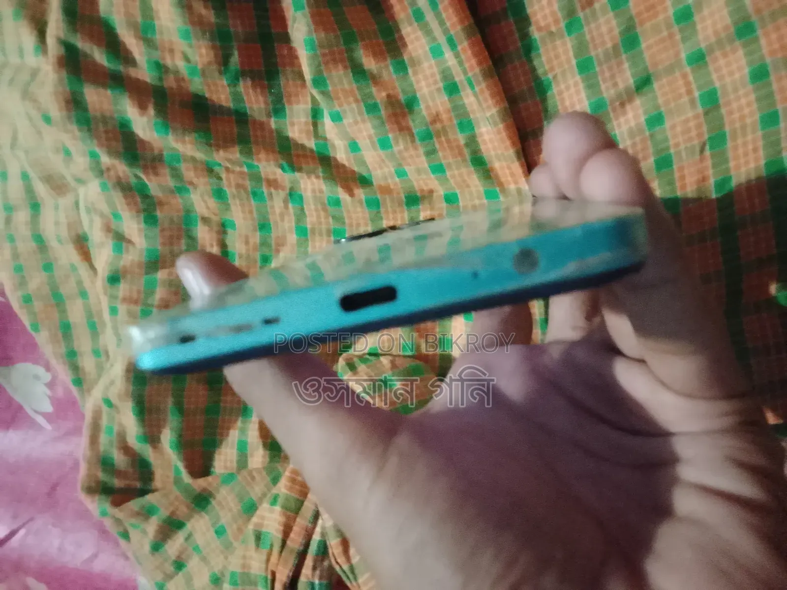 ইনফিনিক্স হট ৩০ ১২৮ জিবি