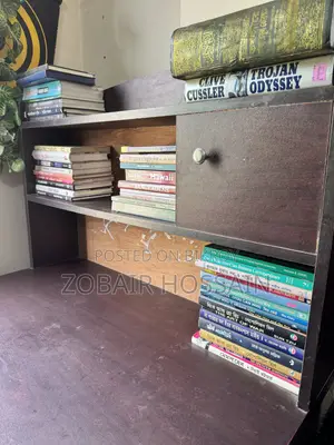 পড়ার/কম্পিউটার টেবিল বিক্র ি হবে
