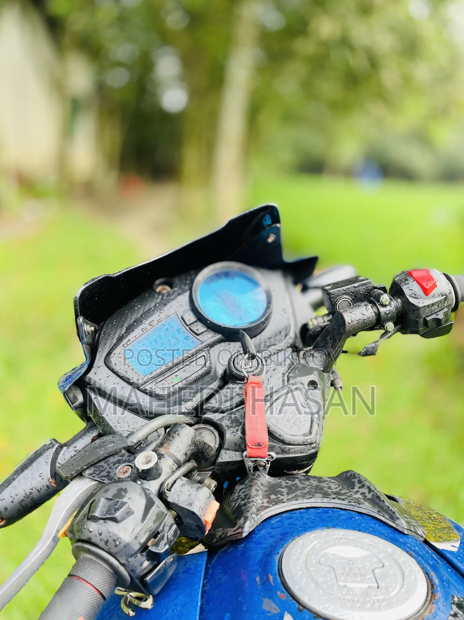 টিভিএস অ্যাপাচি আরটিআর ১৬০ টুভি ২০১৮ নীল