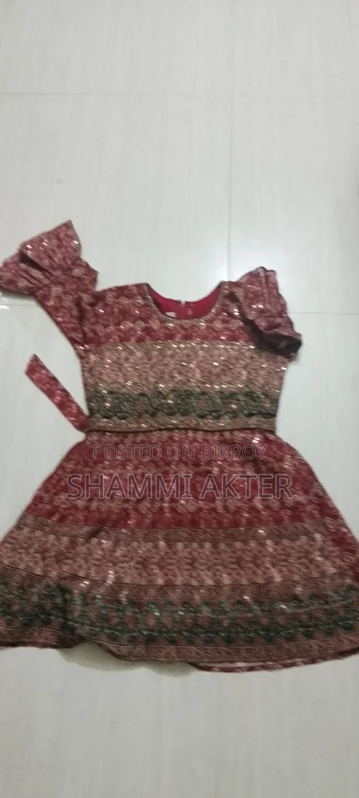 ডার্ক পিংক লেয়ার্ড পার্টি ফ্রক