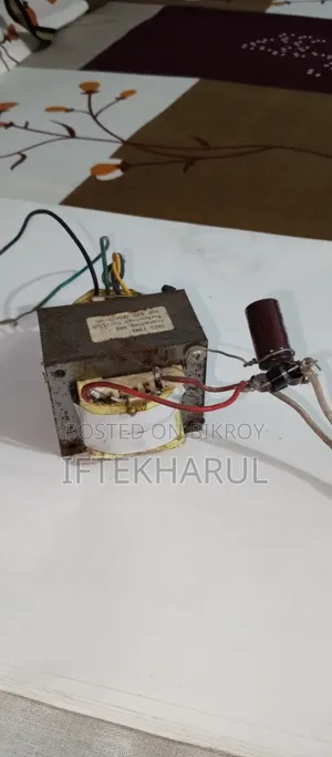 ১২ ভোল্ট ৮ এএইচ ট্রান্সফরমার
