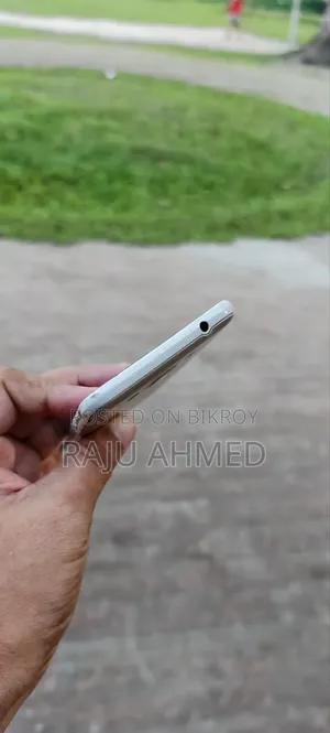 স্যামসাং গ্যালাক্সি জে৩ ৮ জিবি গোল্ড