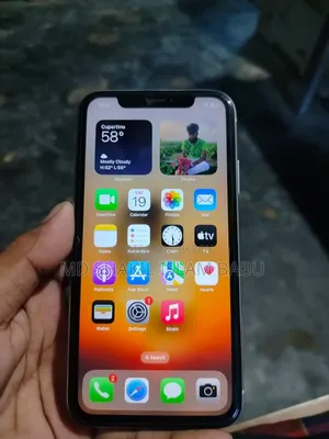 Apple iPhone XR 64 GB White
