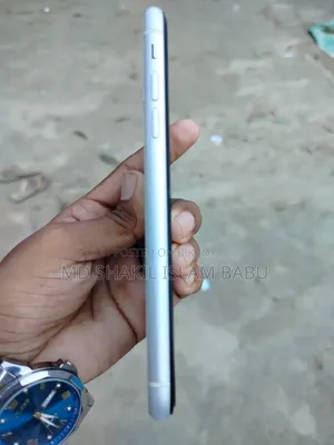 Apple iPhone XR 64 GB White