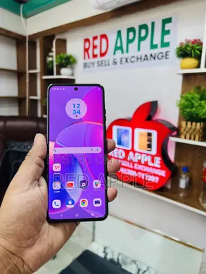 Motorola Razr 40s 256 GB Purple