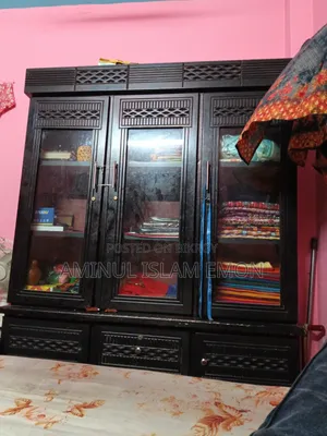 ওয়াল ক্যাবিনেট