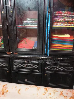 ওয়াল ক্যাবিনেট