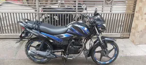 সুজুকি হায়াতে ২০১৬ কালো