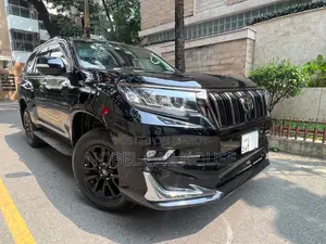 টয়োটা ল্যান্ড ক্রুজার প্রাডো ২০২১ ব্ল্যাক