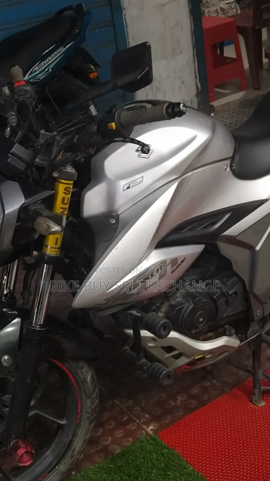Suzuki Gixxer 2022 White