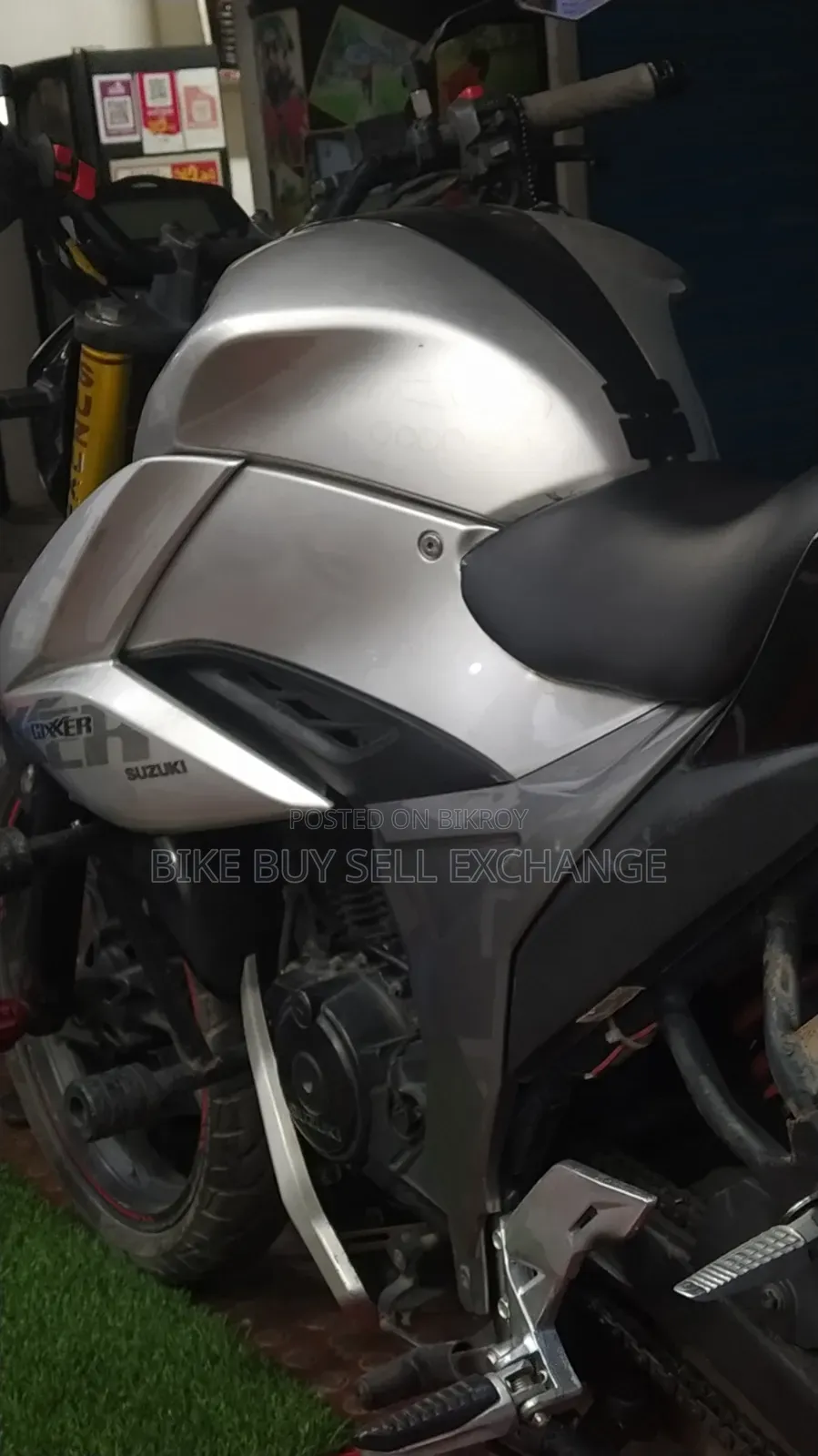 Suzuki Gixxer 2022 White