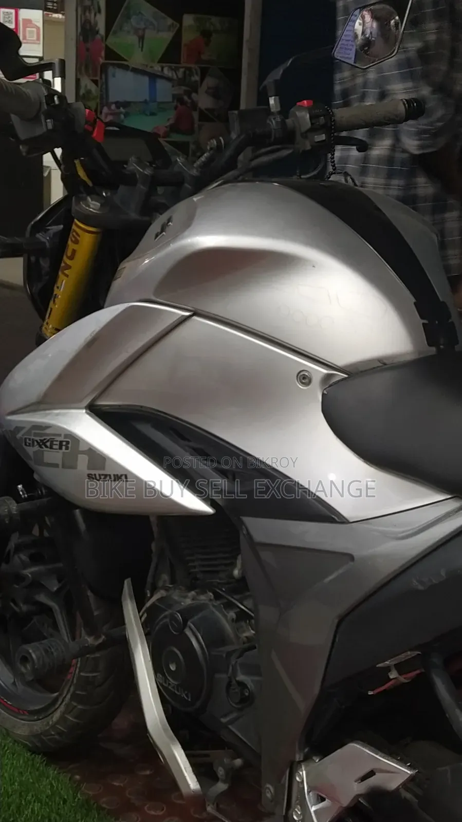 Suzuki Gixxer 2022 White