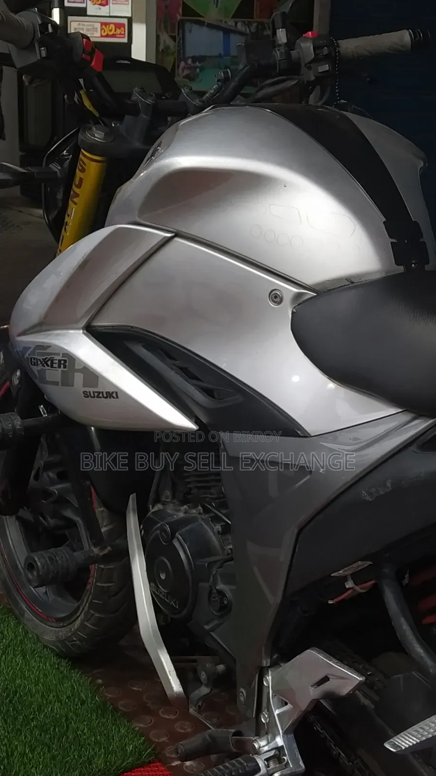 Suzuki Gixxer 2022 White