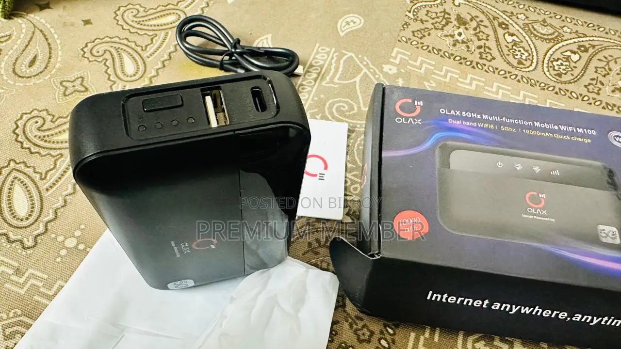 Olax M100 Pocket Router with 10000mAh Battery (Like New)