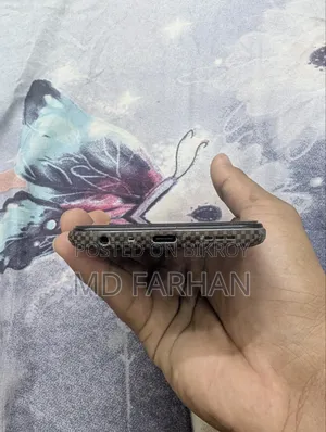 রিয়েলমি ৯আই ১২৮ জিবি নীল
