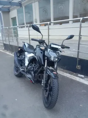 TVS Apache RTR 160 4V 2022 Black