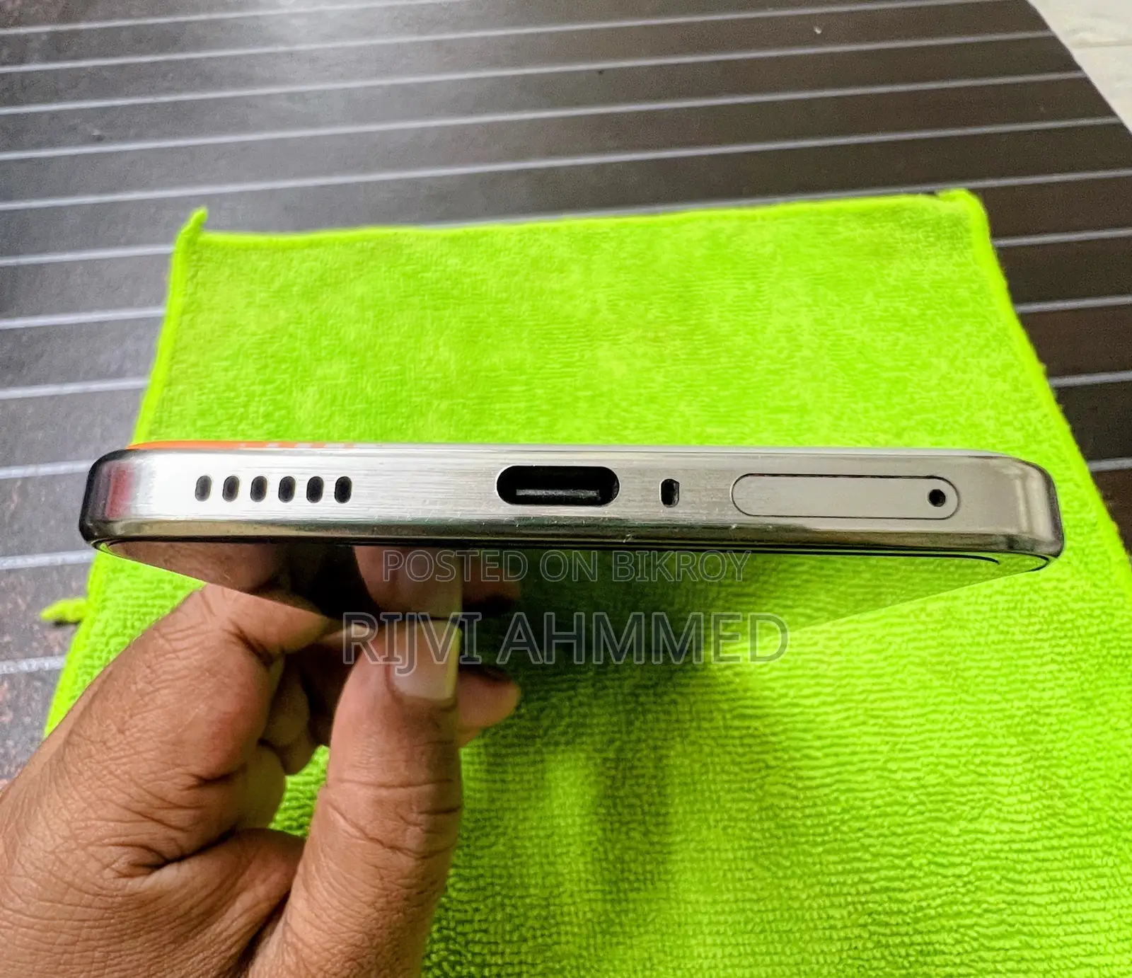 iQOO 256 GB Orange