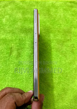 iQOO 256 GB Orange