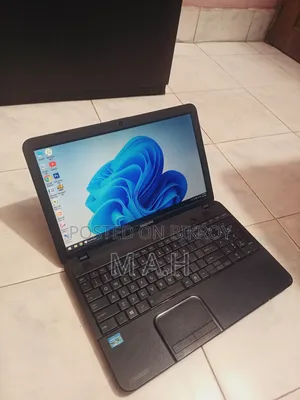 Laptop Toshiba Satellite C850 4GB Intel Core i3 HDD 320GB