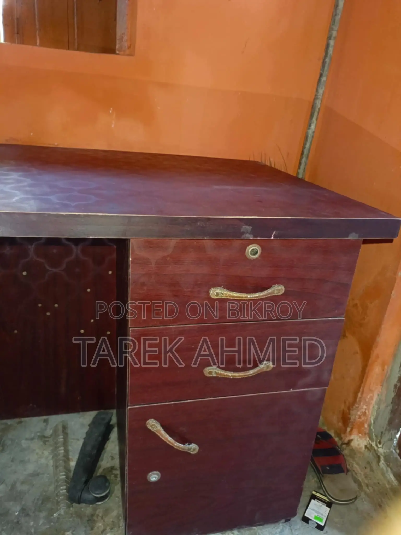 অফিস টেবিল ৩ ড্রয়ার - ৪ ফিট - আর্জেন্ট সেল*