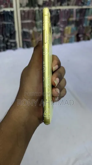 অ্যাপল আইফোন ১১ ৬৪ জিবি ইয়েলো