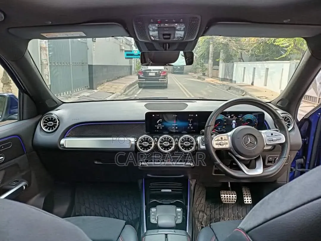 Mercedes-Benz GLB-Class GLB 200 2020 Blue