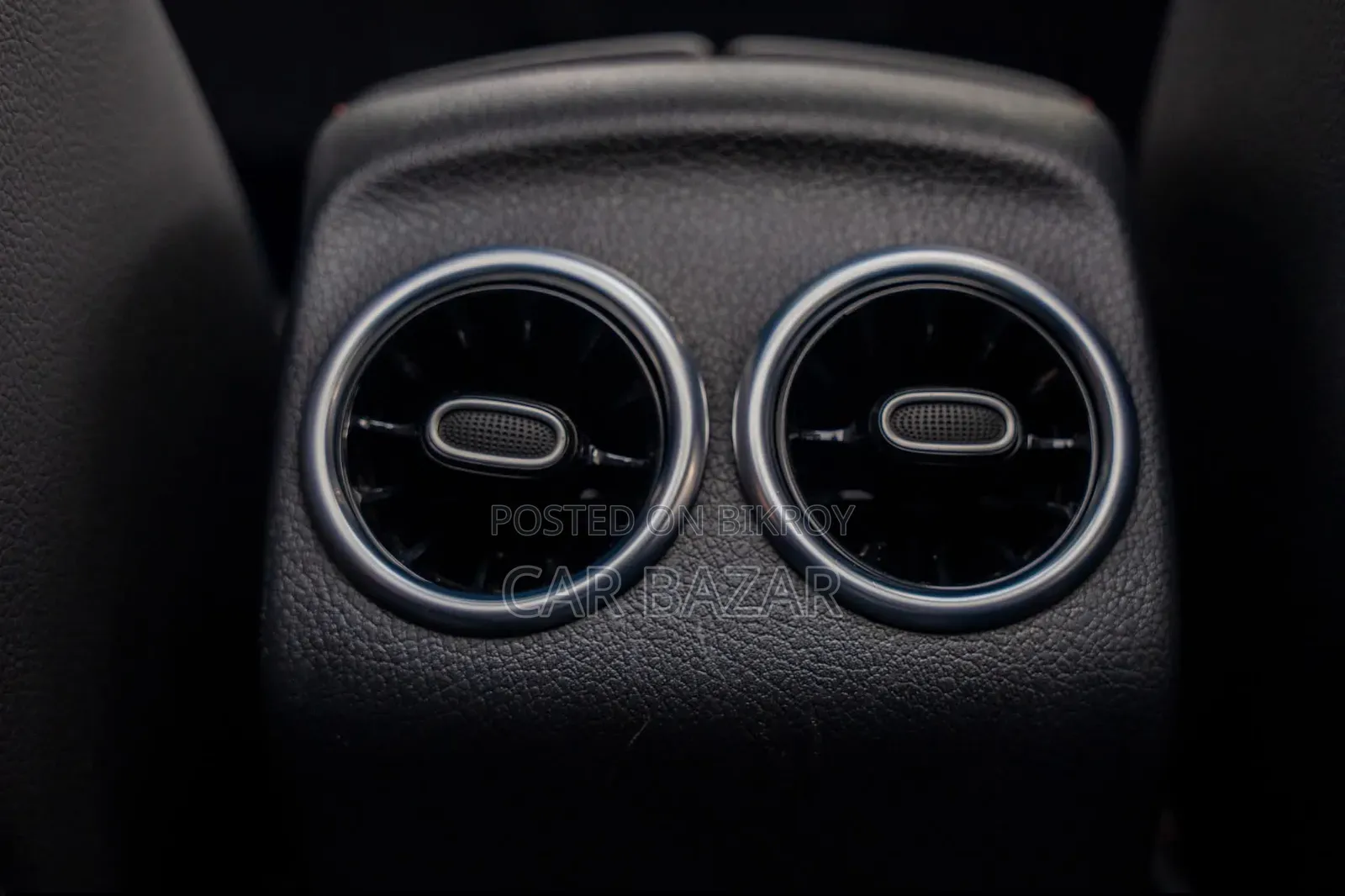 Mercedes-Benz GLB-Class GLB 200 2020 Blue