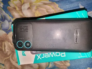 নতুন প্রোটন ব্ল্যাক