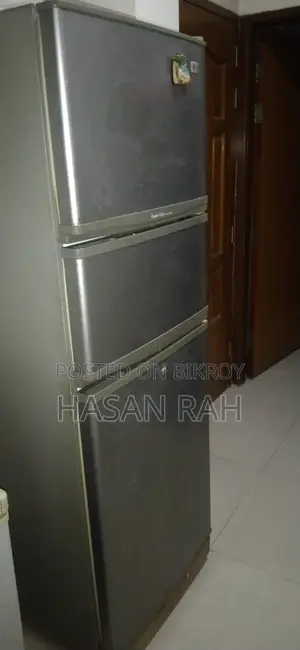 এলজি ফ্রিজ ৪০০ লিটার সর্বোচ্চ ৩ দরজা ধারণক্ষমতা