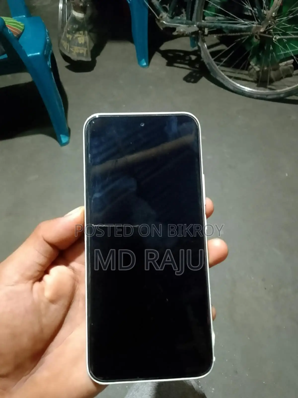 Tecno Pova Slim 5G ২৫৬ জিবি হোয়াইট