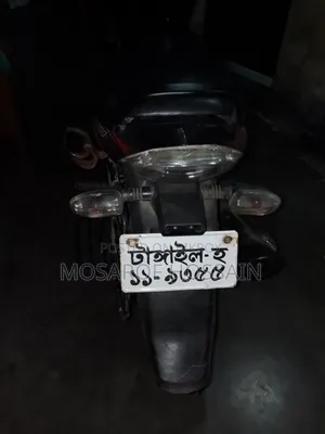 বাজাজ ডিসকভার ১০০ ২০১৫ কালো