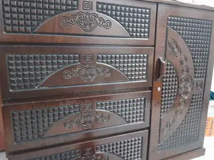 ওয়ারড্রব বিক্রি হবে