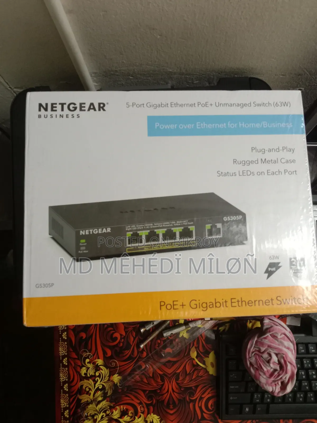 NetGear GS305P 5-Port Gigabit Ethernet PoE+ Unmanaged Switch (63W)